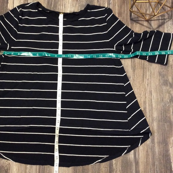 ❤️ 3 for $10! BP hi-low elbow-length striped tee - Picture 2 of 6